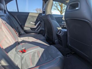 Mercedes-Benz A 250 1.3 160kW