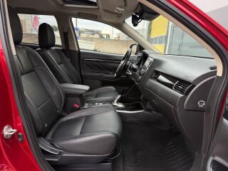 Mitsubishi Outlander Luxury Facelift 4WD Phev 2.0 149kW
