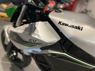 Kawasaki Z e-1 5kW