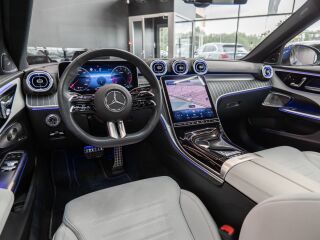 Mercedes-Benz C 300 AMG Line 4Matic 2.0 R4 190kW