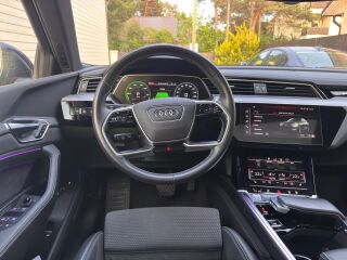 Audi e-tron 55 S-line 300kW
