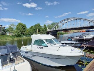 Beneteau Antares 6.80 R5 Volvo penta D3 85kW