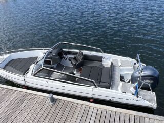 Yamarin Cross 75 BR Yamaha F300