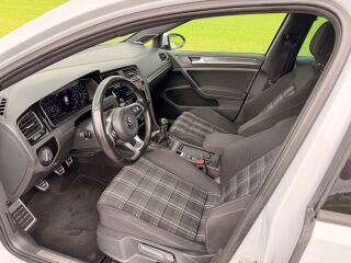Volkswagen Golf GTD 2.0 TDI 135kW