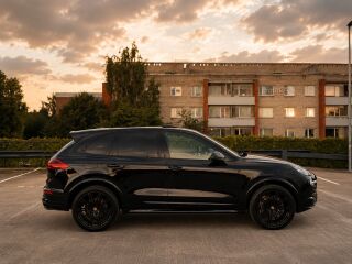 Porsche Cayenne FACELIFT SPORT DESIGN PACKAGE 3.0 D 176kW