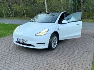 Tesla Model Y Long range Dual Motor Premium sound Dual Motor 365 KW 190kW