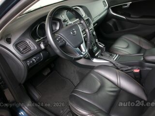 Volvo V40 Cross Country SUMMUM INTELLI SAFE MY17 2.0 D4 140кВ