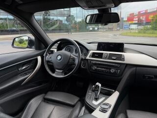 BMW 320 2.0 135kW