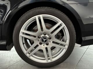 Mercedes-Benz E 500 AMG 5.5 V8 285kW