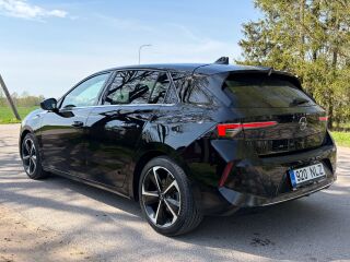 Opel Astra Innovation Plus 5D 1.2 96kW