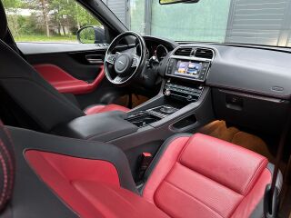 Jaguar F-Pace AWD R-SPORT EXCLUSIVE MY2017 2.0 132кВ