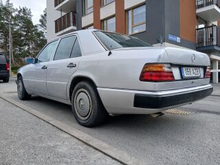Mercedes-Benz 200 2.0 53kW