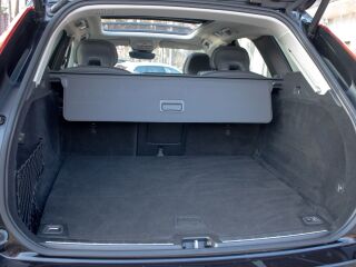 Volvo XC60 AWD DARK Long Range T8 Plus Intelli Safe PRO  2.0 T8 Recharge PHEV Long Range MY2023 335kW