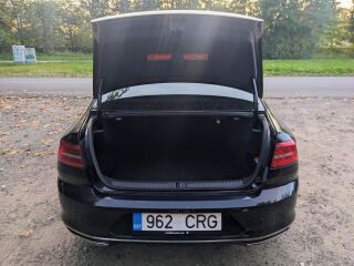 Volkswagen Passat R-Line Executive 1.5 TSI 110kW