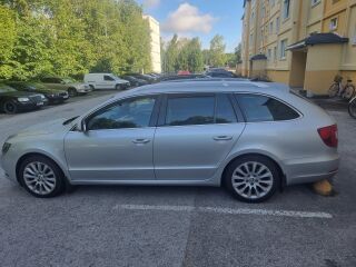 Skoda Superb 2.0 R4 16V TDI 103kW