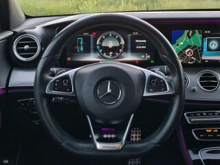 Mercedes-Benz E 350 AMG Black Edition 3.0 V6 190kW