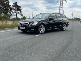 Mercedes-Benz E 200 2.1 100kW