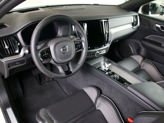 Volvo S60 AWD ULTIMATE DARK INTELLI SAFE PRO MY24 2.0 B5 KERS Mild Hybrid 184kW