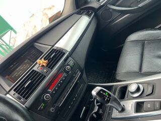 BMW X5 3.0 R6 210kW