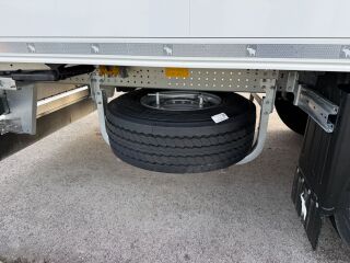 Schmitz SKO 24/L - 13.4 FP COOL V7