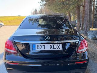 Mercedes-Benz E 220 4 Matic 2.0 143kW