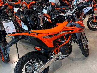 KTM 690 Enduro R + RADE/GARAGE TORN 55kW