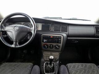 Opel Vectra 2.0 100кВ