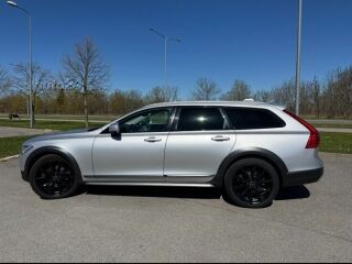 Volvo V90 Cross Country 2.0 140kW