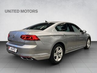 Volkswagen Passat R-Line 1.5 110кВ