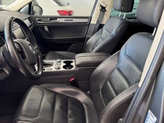 Volkswagen Touareg R-Line 3.0 V6 193kW