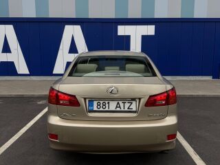 Lexus IS 220 2.2 130кВ