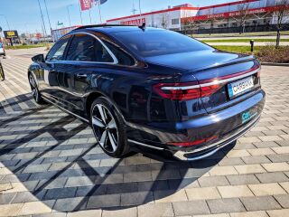 Audi A8 55 TFSI quattro 3.0 250kW