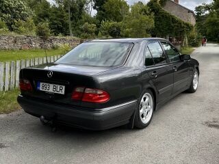 Mercedes-Benz E 200 2.1 85kW