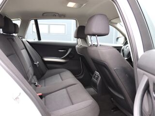 BMW 320 LCI X-Drive 2.0 R4 d 120kW
