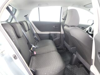 Toyota Yaris Linea Sol A-C 1.3 64kW