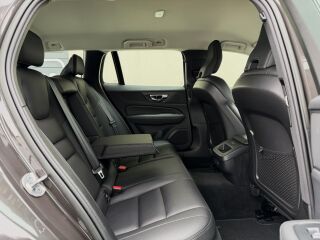 Volvo V60 Inscription Facelift MY23 2.0 B4 KERS MILD Kerghübriid 145кВ