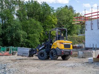 Mecalac MCL4 canopy maha klapitav 18kW