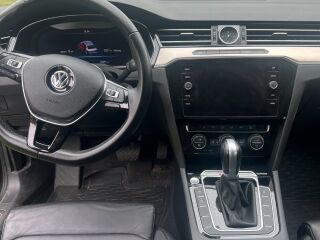 Volkswagen Passat Executive R-Line 4Motion 2.0 140kW