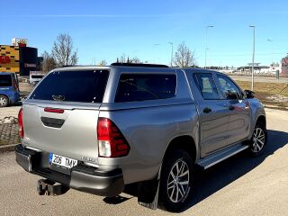 Toyota Hilux 2.4 110kW