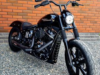 Harley-Davidson Softail Street Bob V2