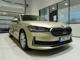 Skoda Superb SELECTION COMBI PHEV 1.5 TSI 110кВ