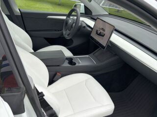Tesla Model Y Performance 393kW
