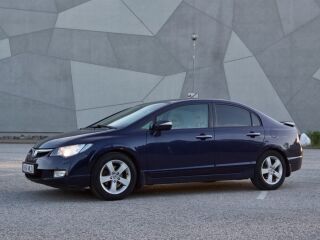 Honda Civic 1.8 103kW
