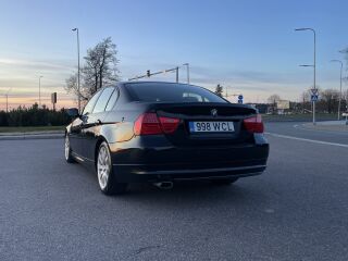 BMW 320 2.0 R4 120kW
