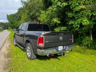 Dodge RAM 1500 5.7 291кВ