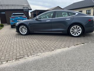 Tesla Model S 75D 158kW