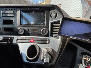 Mercedes-Benz Actros 1833 4x2 EURO 6 + SIDE OPENING 240kW