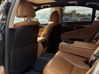 Lexus LS 460 4.6 268kW