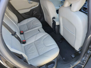 Volvo V40 SUMMUM XENIUM 1.6 T3 110кВ