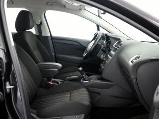Citroen C4 Elegance 1.4 70kW